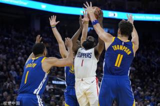 的比赛中一 的比赛中一